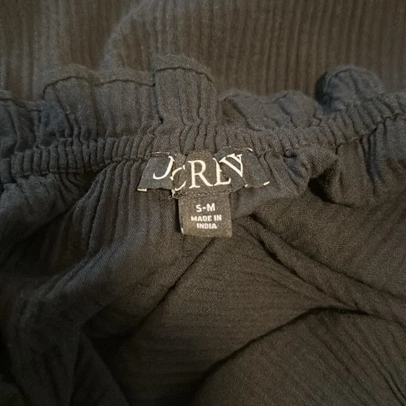 💵 J CREW Ruffle Beach Dress in Airy Gauze | Black - Picture 9 of 13